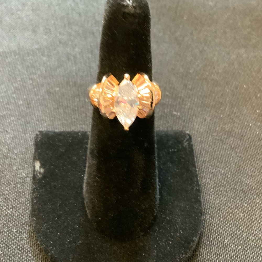 2.5ct Marquise Cut Ring - Picture 8 of 9